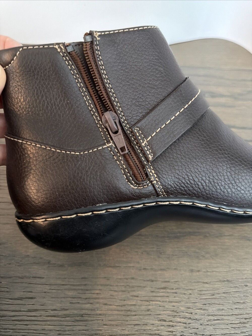 Womens Clarks Ashland Pine Dark Brown Leather Ankle Boots size 6.5 - Picture 9 of 9